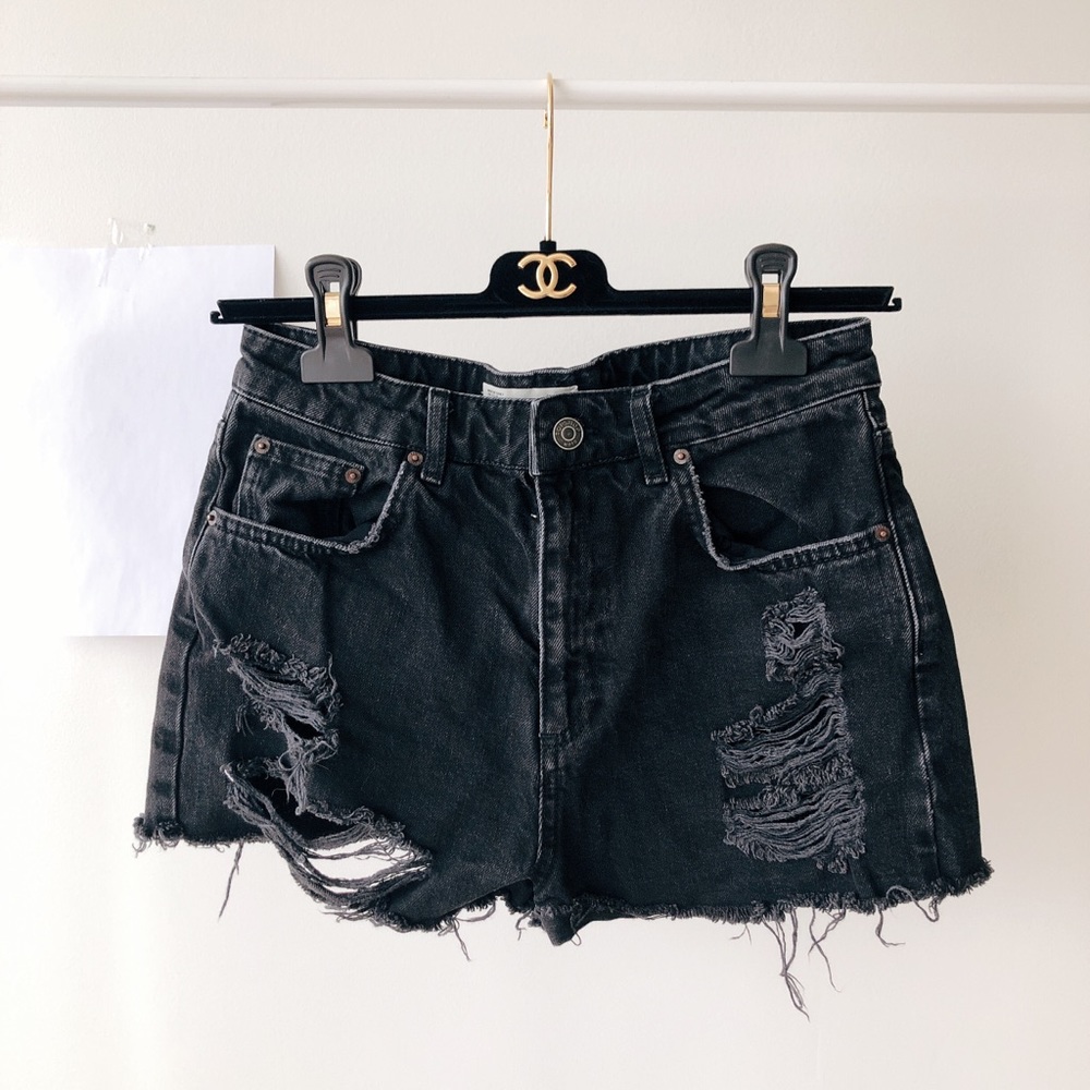 Topshop Distressed denim shorts